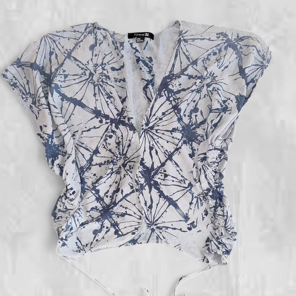 Forever-21 Women's Blue and White Blouse